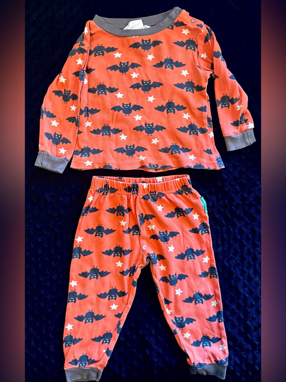 Toby Tiger Halloween 2-piece pajamas organic cotton 12-18 months UK Scandi bats